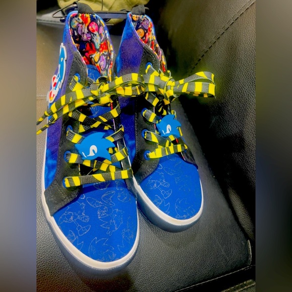 Sonic Little & Big Boys High-Top Sneaker size 4 - Picture 9 of 11
